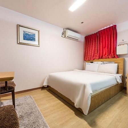 Incheon Airport Yegrina Hotel Екстер'єр фото
