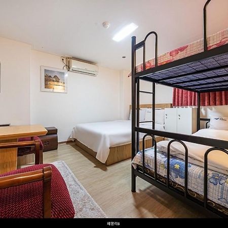 Incheon Airport Yegrina Hotel Екстер'єр фото