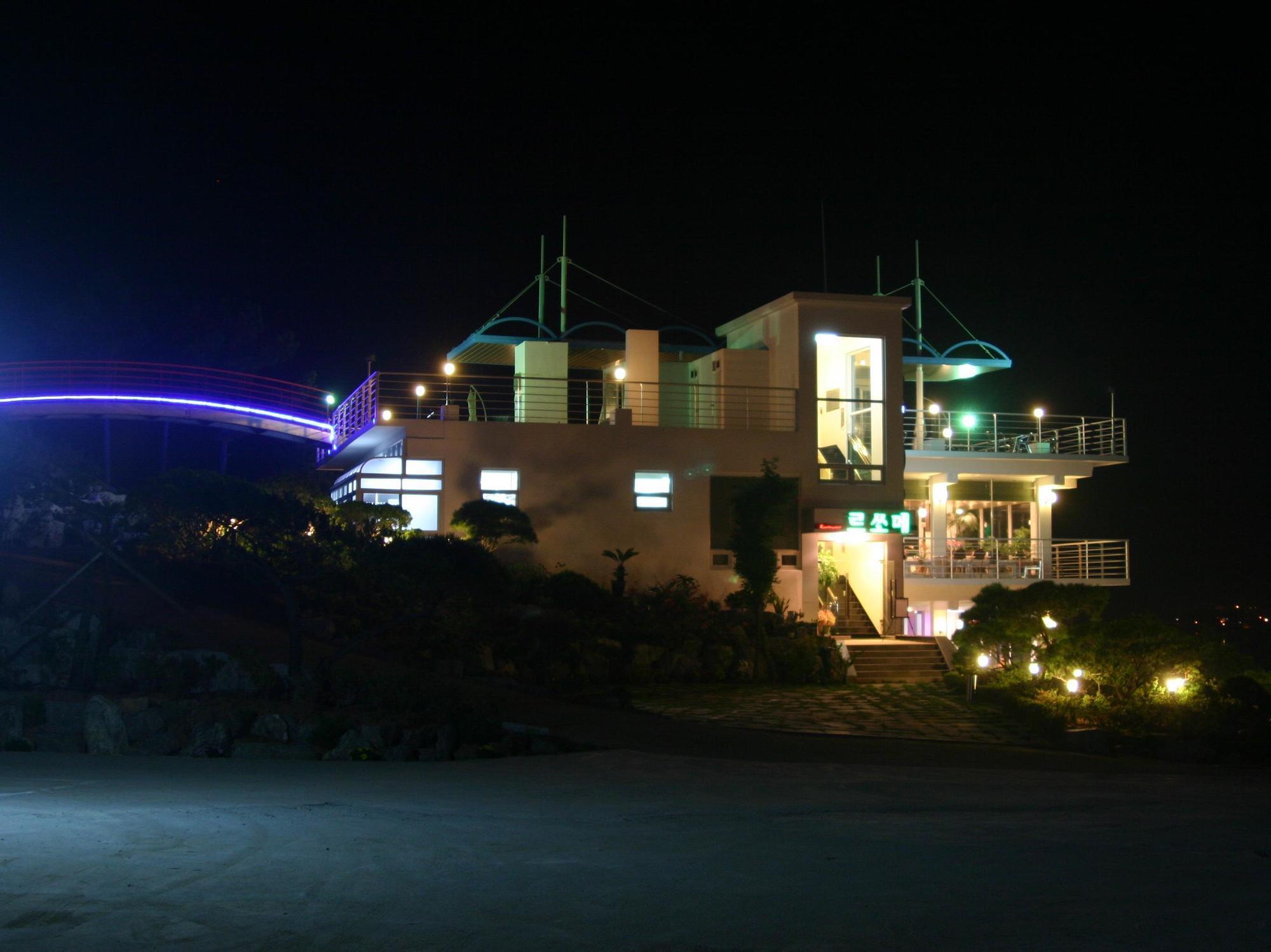 Incheon Airport Yegrina Hotel Екстер'єр фото