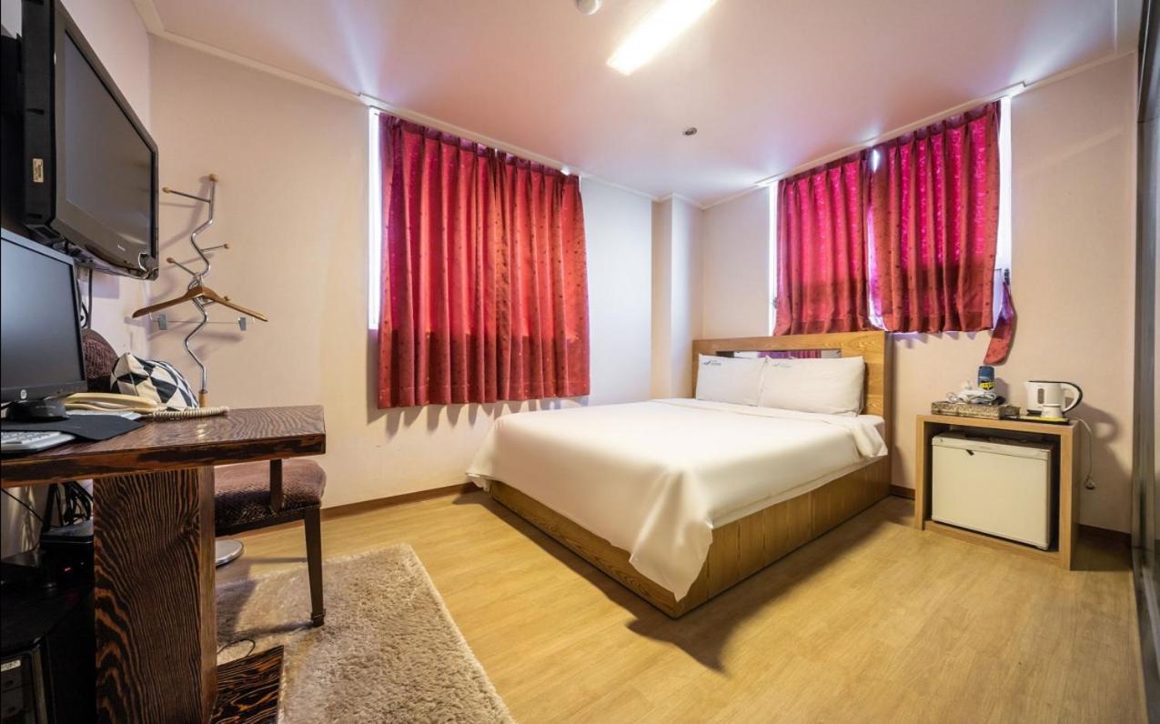 Incheon Airport Yegrina Hotel Екстер'єр фото